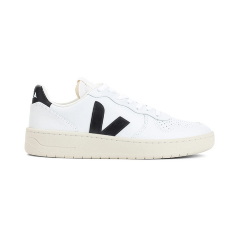 VEJA V-10 Classic Black