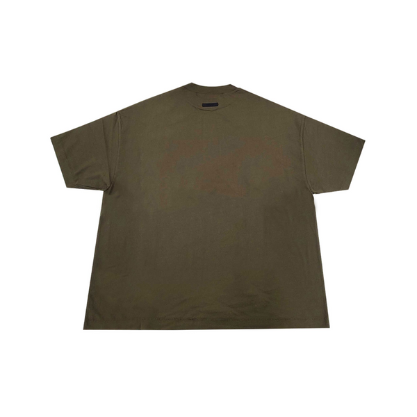 Fear of God Essentials Playera Manga Corta Verde Olivo - vista alterna